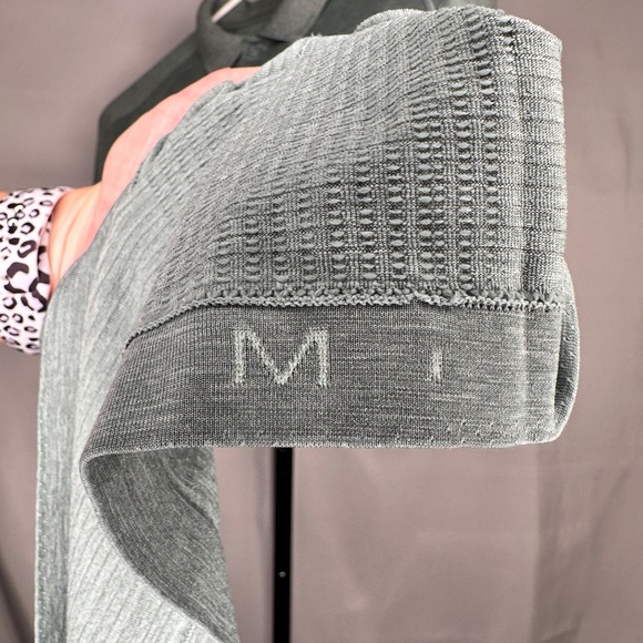 🍋 NWOT Lululemon Peloton Men's Medium Polo / Golf Shirt - Picture 5 of 6